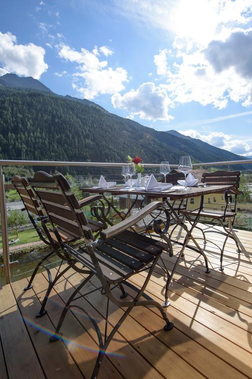 Hotel Traube Pettneu am Arlberg Exterior photo